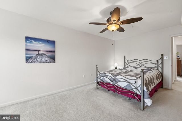 1257 LINDSAY LN, Hagerstown, MD 21742
