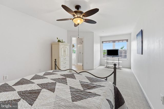 1257 LINDSAY LN, Hagerstown, MD 21742