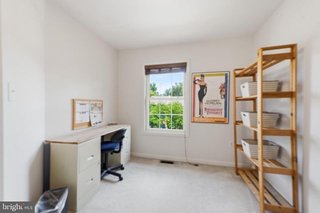1257 LINDSAY LN, Hagerstown, MD 21742