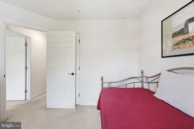 1257 LINDSAY LN, Hagerstown, MD 21742