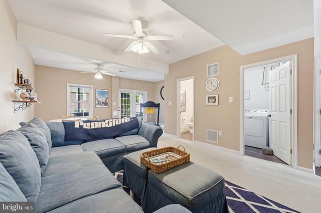 1257 LINDSAY LN, Hagerstown, MD 21742