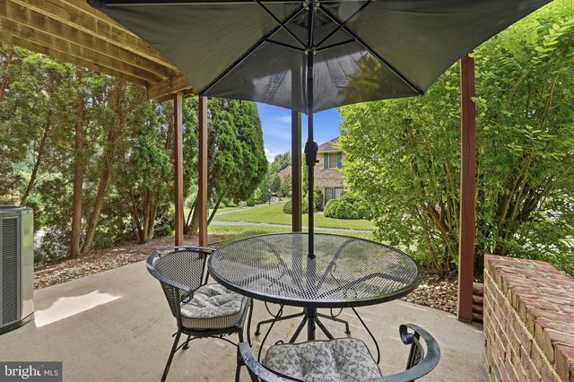 1257 LINDSAY LN, Hagerstown, MD 21742