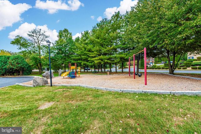 1257 LINDSAY LN, Hagerstown, MD 21742