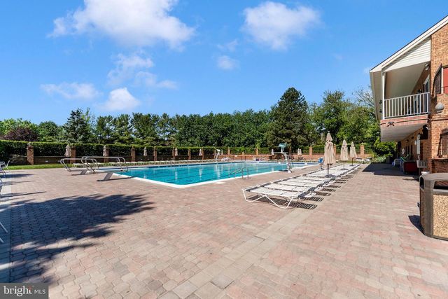 1257 LINDSAY LN, Hagerstown, MD 21742