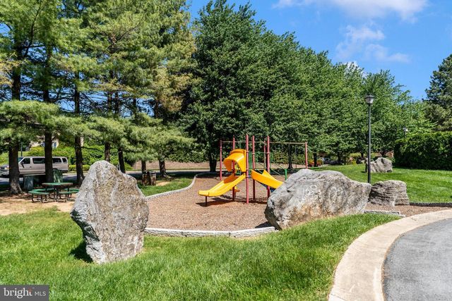 1257 LINDSAY LN, Hagerstown, MD 21742