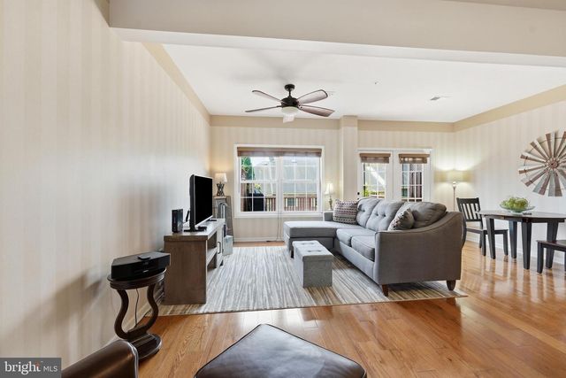 1257 LINDSAY LN, Hagerstown, MD 21742