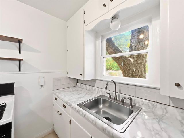 1407 Drake Ave, Austin, TX 78704
