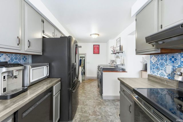 22108 State Road 37 Road, Harlan, IN 46743