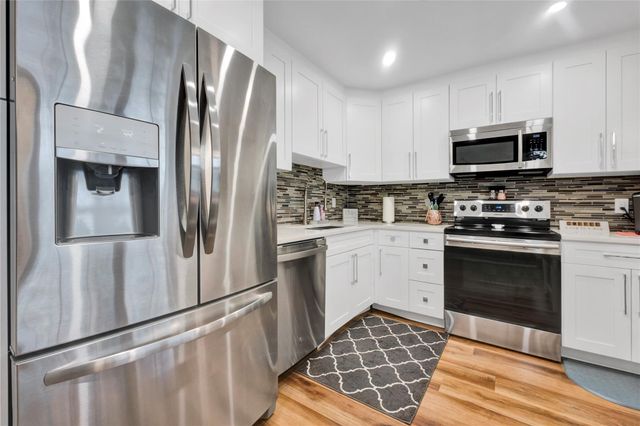 4015 W Palm Aire Dr 402, Pompano Beach, FL 33069