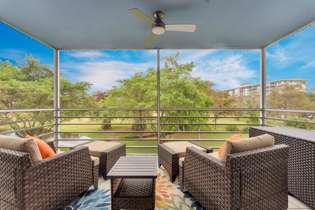 4015 W Palm Aire Dr 402, Pompano Beach, FL 33069