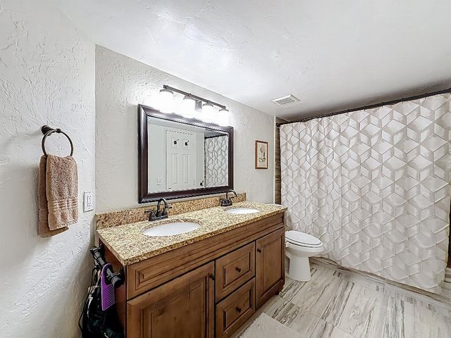 5713 Golden Eagle Circle, Palm Beach Gardens, FL 33418