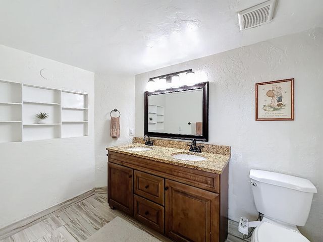 5713 Golden Eagle Circle, Palm Beach Gardens, FL 33418