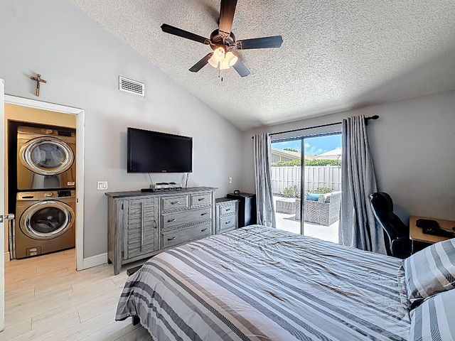 5713 Golden Eagle Circle, Palm Beach Gardens, FL 33418