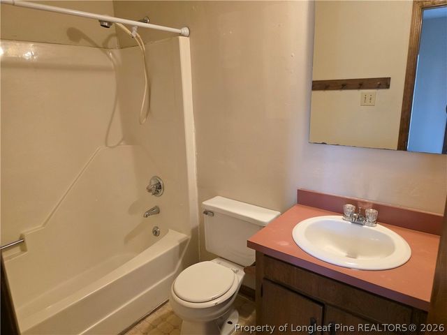 843 Whispering Pines Road, Fayetteville, NC 28311