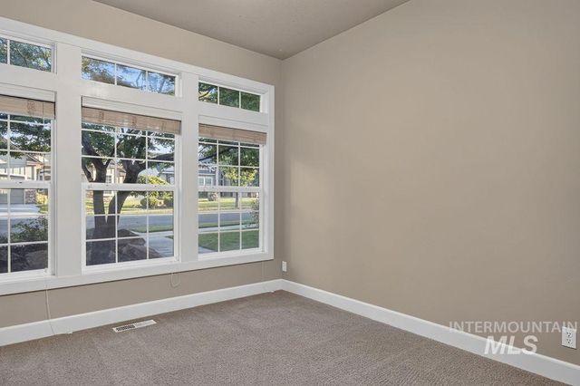 2955 E Shadowview St, Eagle, ID 83616