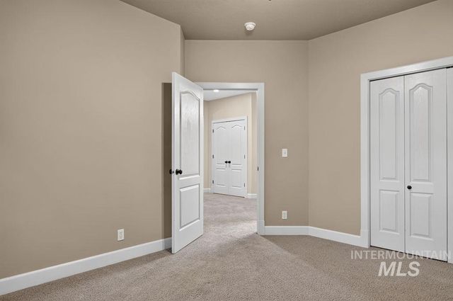 2955 E Shadowview St, Eagle, ID 83616