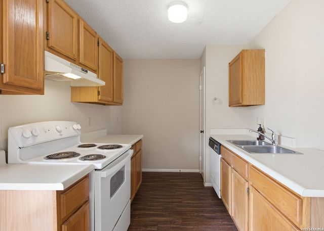11739 SPRING CLUB, San Antonio, TX 78249