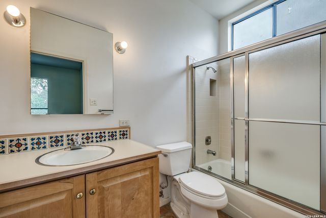 203 Montclair, San Antonio, TX 78209