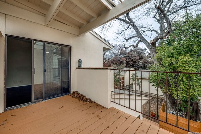 203 Montclair, San Antonio, TX 78209