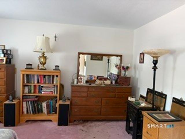 21 East Gate Lane 21, Hamden, CT 06514
