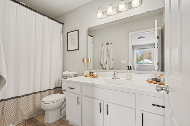 1743 Harper Grove Lane, Vicksburg Vllg, MI 49097