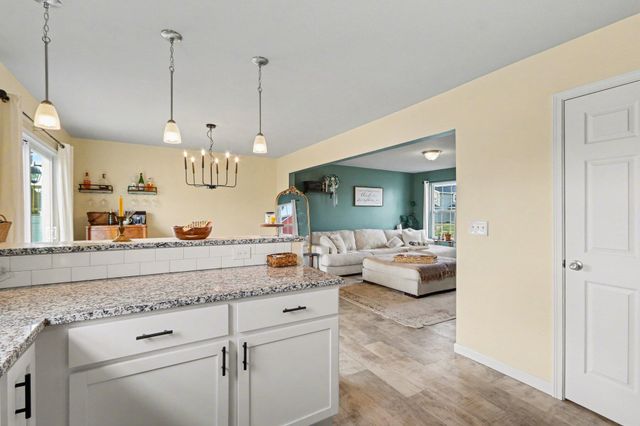 1743 Harper Grove Lane, Vicksburg Vllg, MI 49097