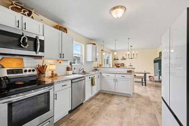 1743 Harper Grove Lane, Vicksburg Vllg, MI 49097