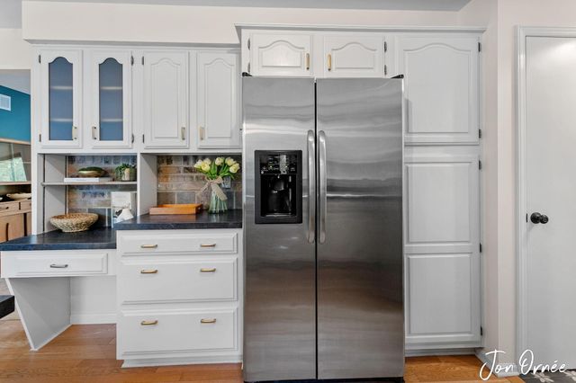 697 Morningside Drive, Holland City, MI 49423