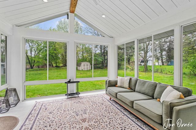 697 Morningside Drive, Holland City, MI 49423