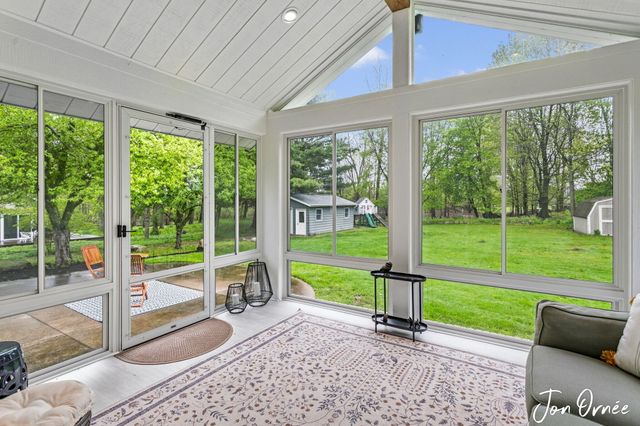 697 Morningside Drive, Holland City, MI 49423