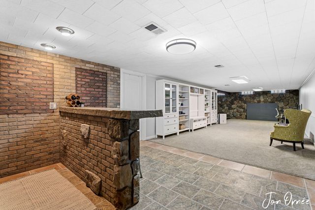 697 Morningside Drive, Holland City, MI 49423