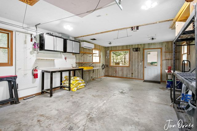 697 Morningside Drive, Holland City, MI 49423