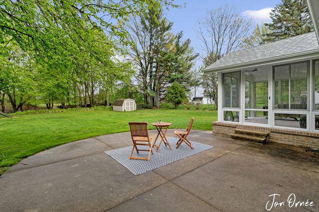 697 Morningside Drive, Holland City, MI 49423