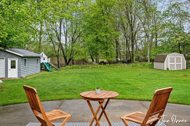 697 Morningside Drive, Holland City, MI 49423