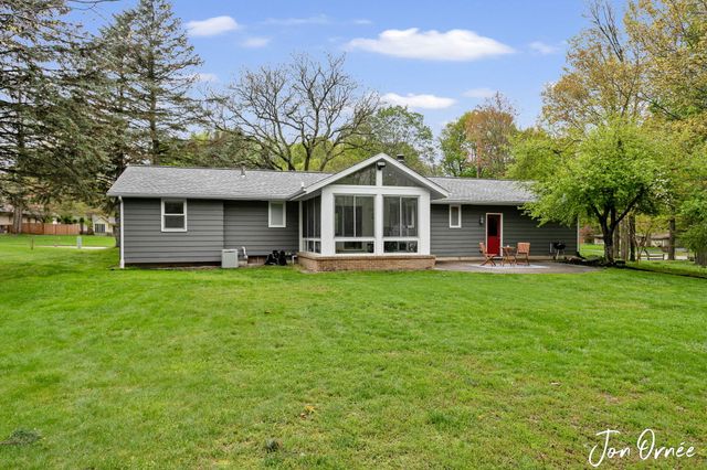 697 Morningside Drive, Holland City, MI 49423