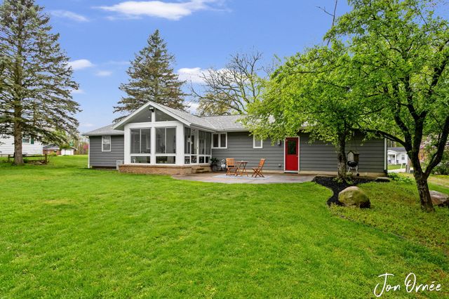 697 Morningside Drive, Holland City, MI 49423