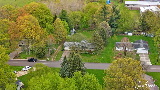697 Morningside Drive, Holland City, MI 49423