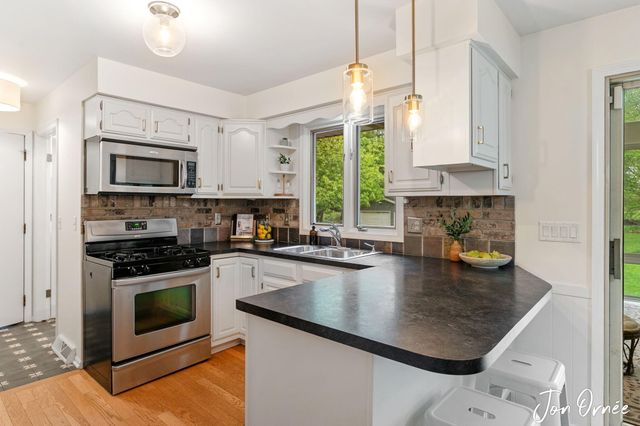697 Morningside Drive, Holland City, MI 49423