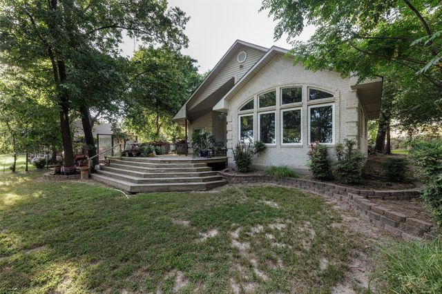 1457 Riverside Drive, West Tawakoni, TX 75474