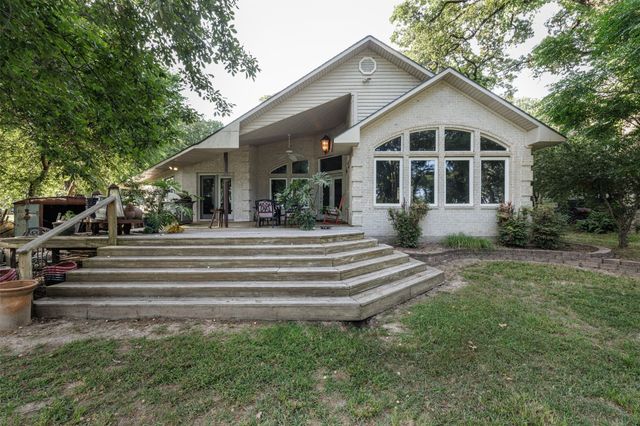 1457 Riverside Drive, West Tawakoni, TX 75474