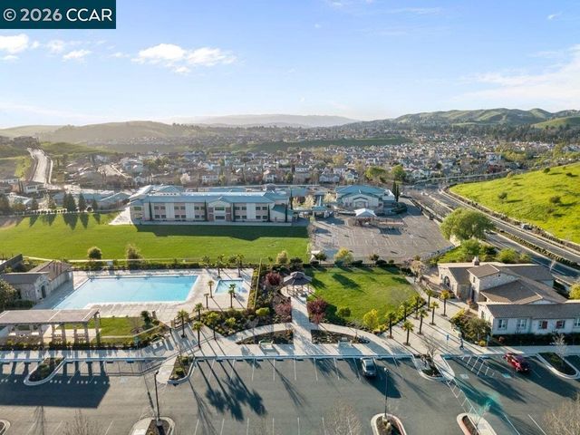 415 Vendeen Ct, Danville, CA 94506