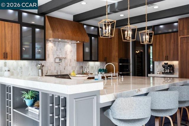 415 Vendeen Ct, Danville, CA 94506