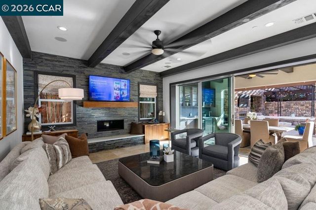 415 Vendeen Ct, Danville, CA 94506