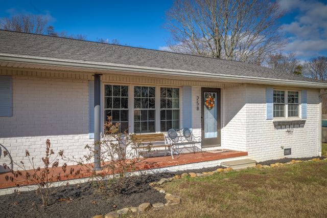 258 County Road 704, Athens, TN 37303