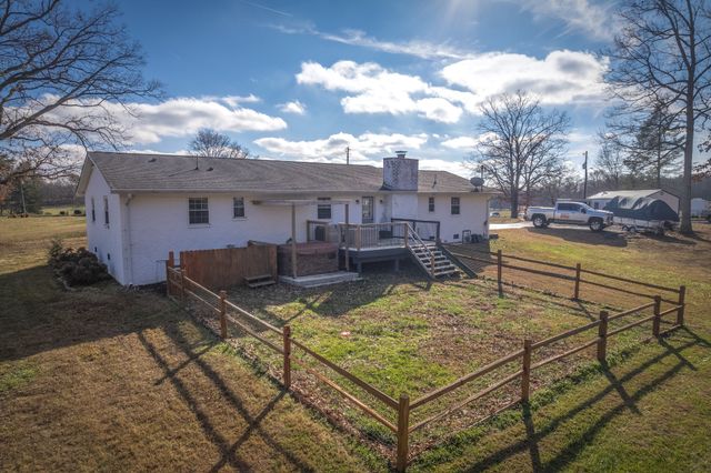 258 County Road 704, Athens, TN 37303