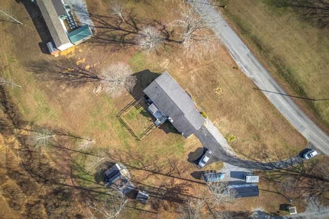 258 County Road 704, Athens, TN 37303