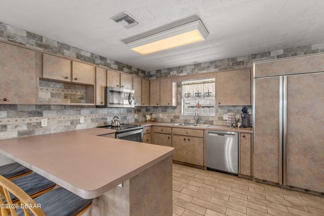 1416 Southard Avenue, New Smyrna Beach, FL 32169