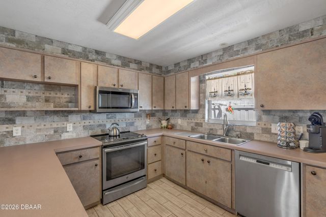 1416 Southard Avenue, New Smyrna Beach, FL 32169