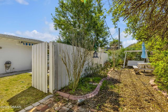 1416 Southard Avenue, New Smyrna Beach, FL 32169