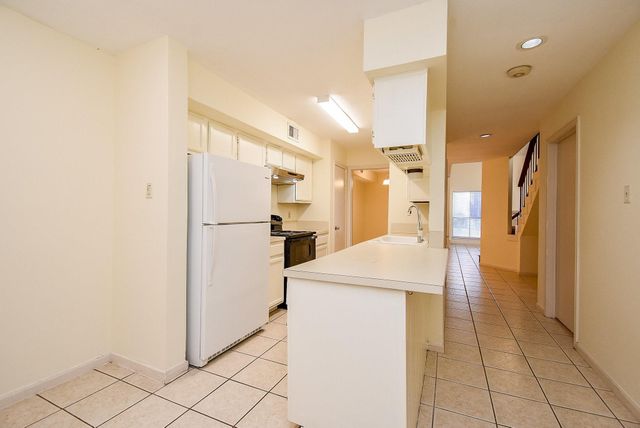 13427 Parkway Boulevard, Sugar Land, TX 77478